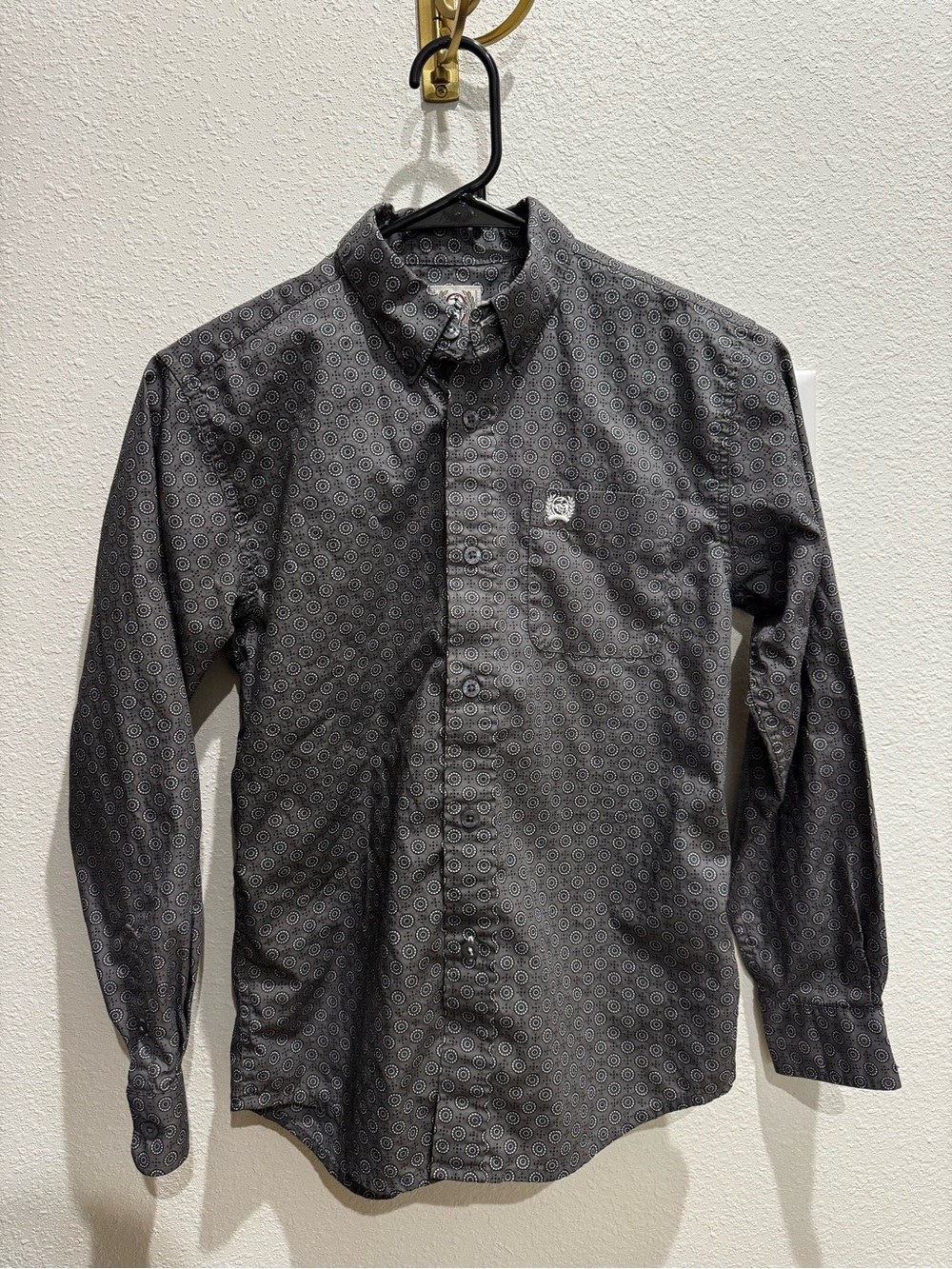 Boys Long-Sleeve Button-Up Shirt in Dark Gray Geometric Print